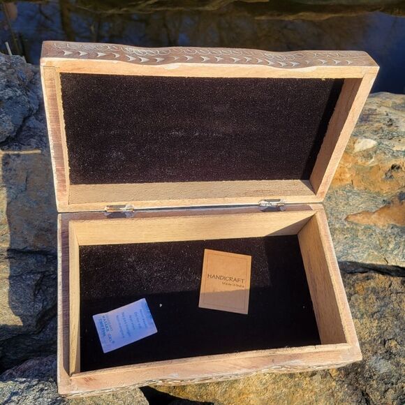 Pentacle Handcarved Storage Box - Picture 7 of 16